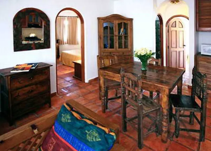 El Patio Hotel